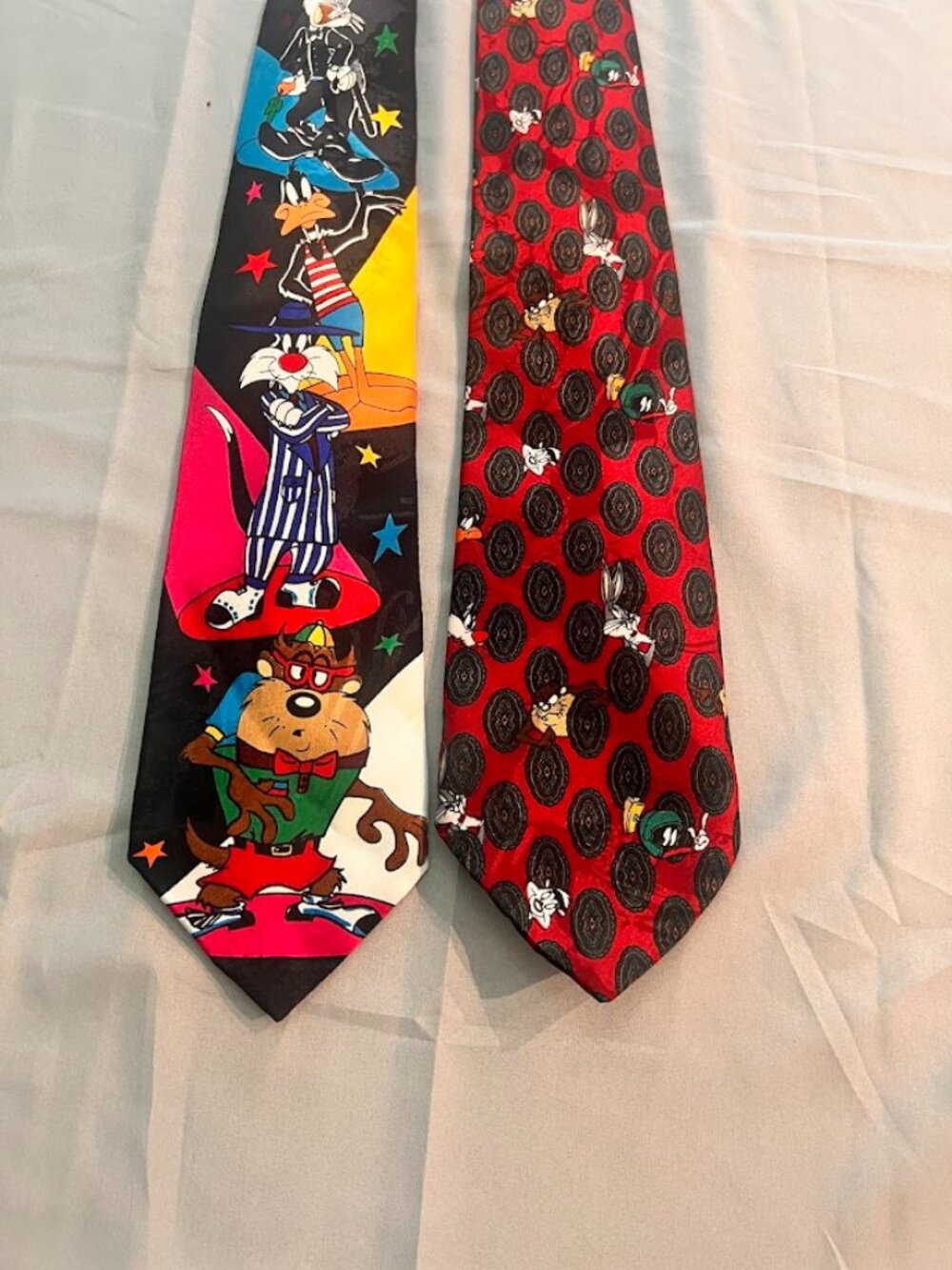 Vintage 90's Looney Tunes neck ties retro Marvin the Martian, Bugs Bunny